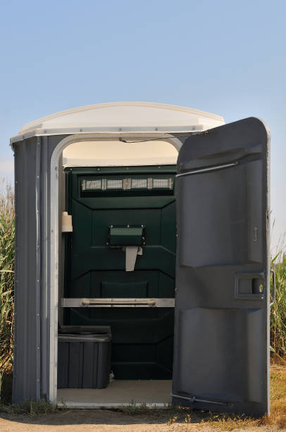 Best Portable toilet rental cost  in Waipio Acres, HI